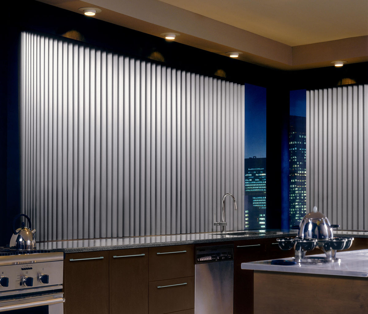 Hunter Douglas Somner® Custom Vertical Blinds